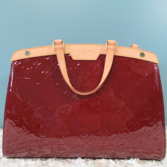 Louis Vuitton Handbags - Louis Vuitton Amarante Vernis Brea MM Bag